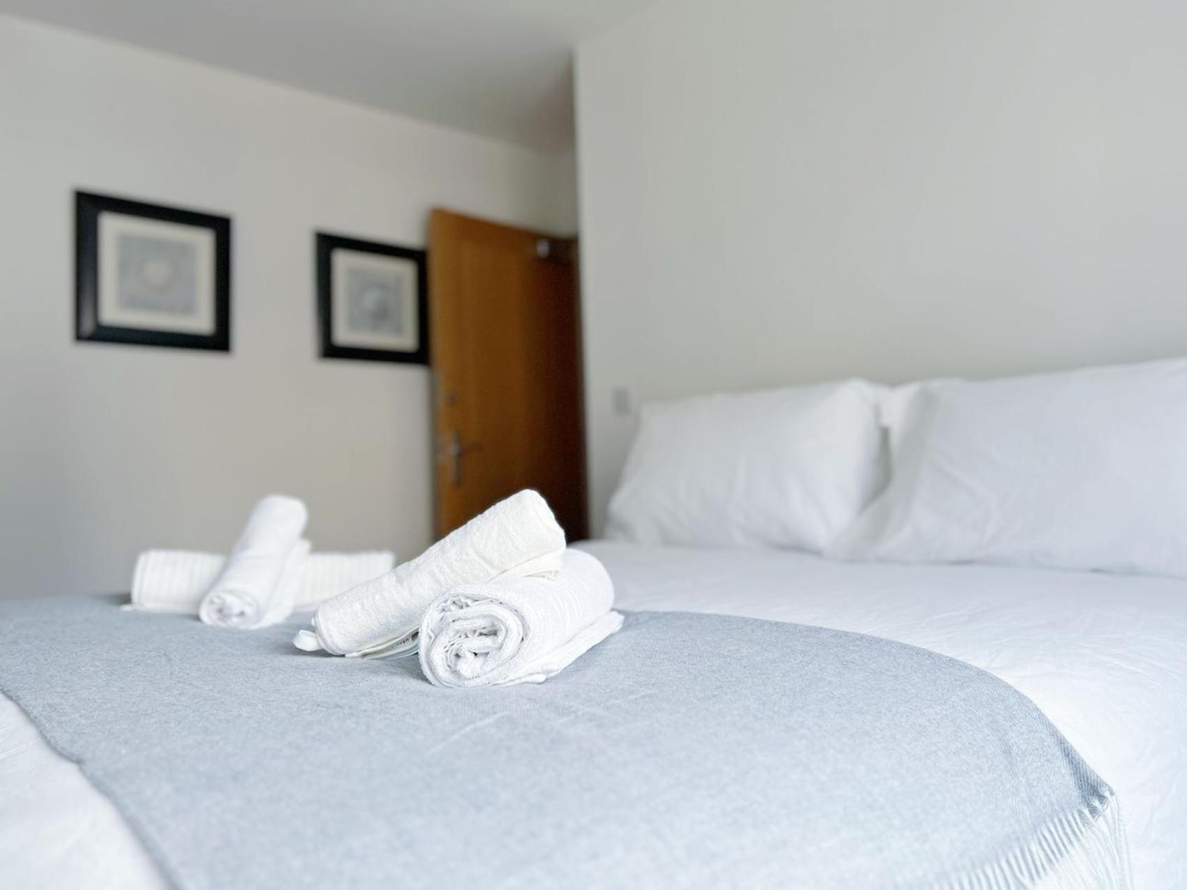 Comfort Seaside Two-Bedroom Apt Swansea Ngoại thất bức ảnh