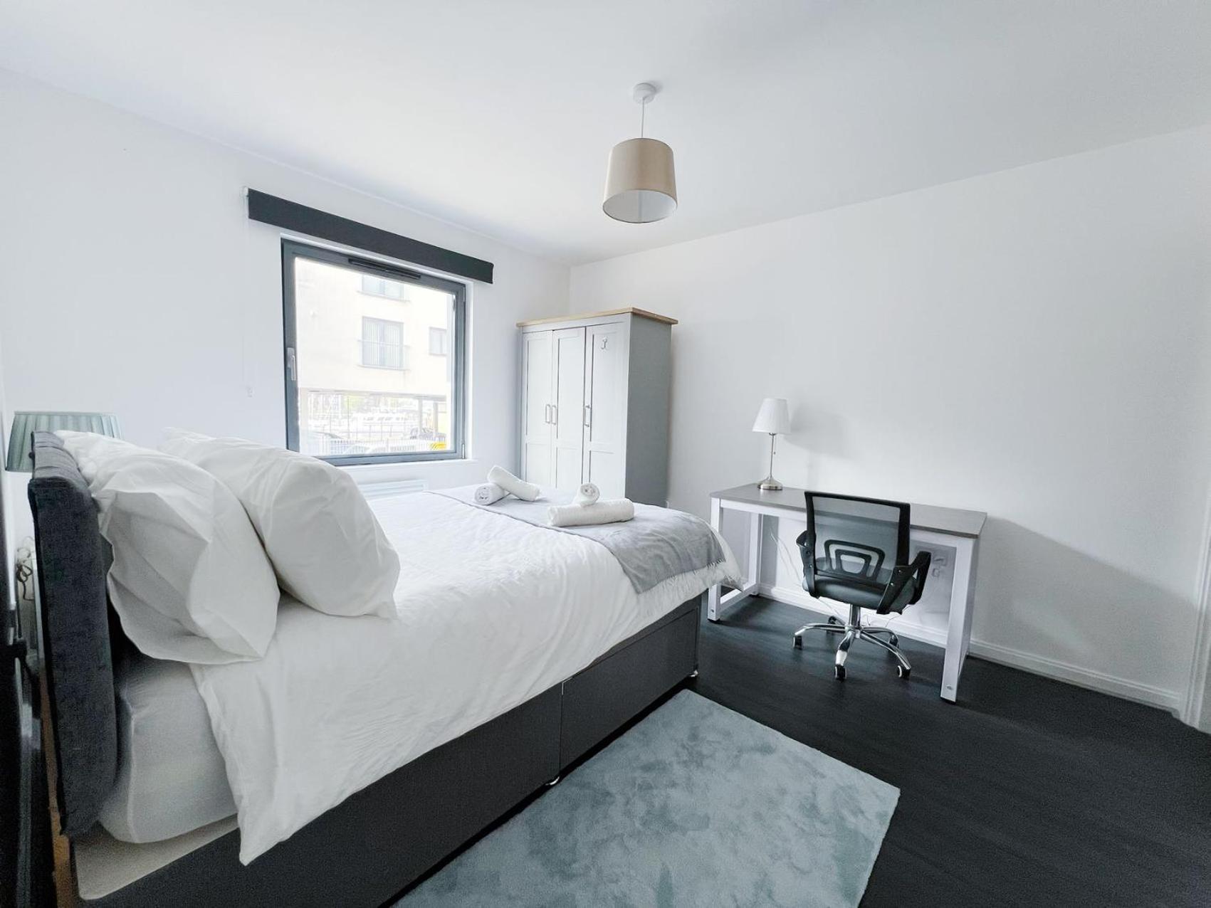 Comfort Seaside Two-Bedroom Apt Swansea Ngoại thất bức ảnh