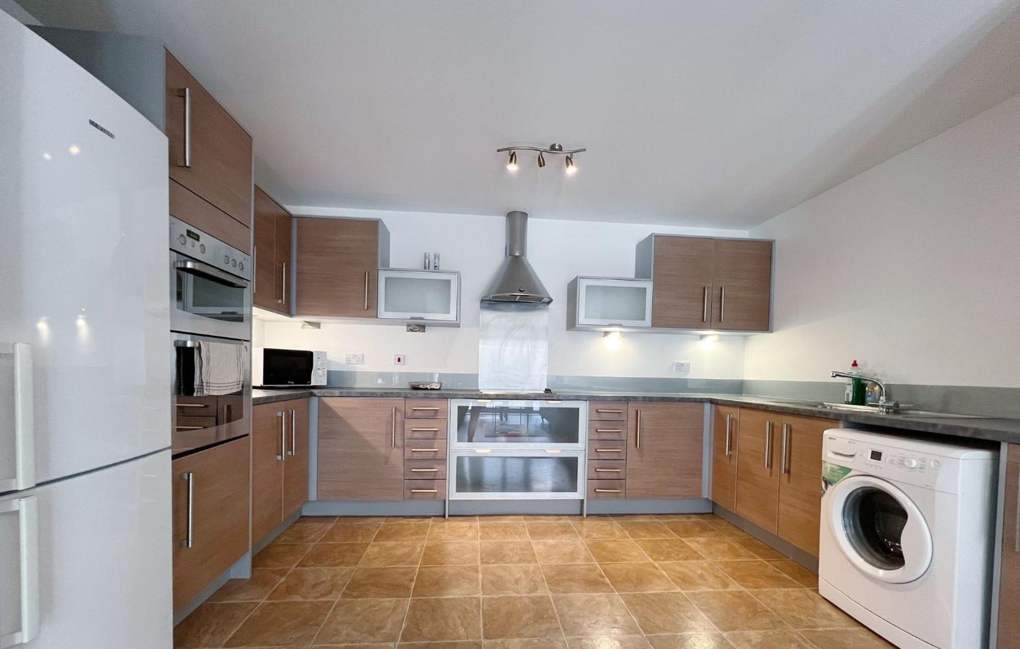 Comfort Seaside Two-Bedroom Apt Swansea Ngoại thất bức ảnh